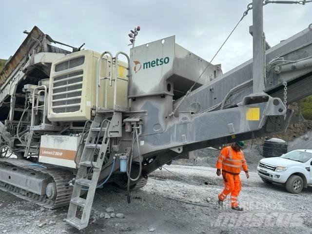 Metso LT 300 HP Britadores móveis