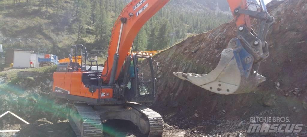 Doosan DX 235 Escavadeiras de esteiras