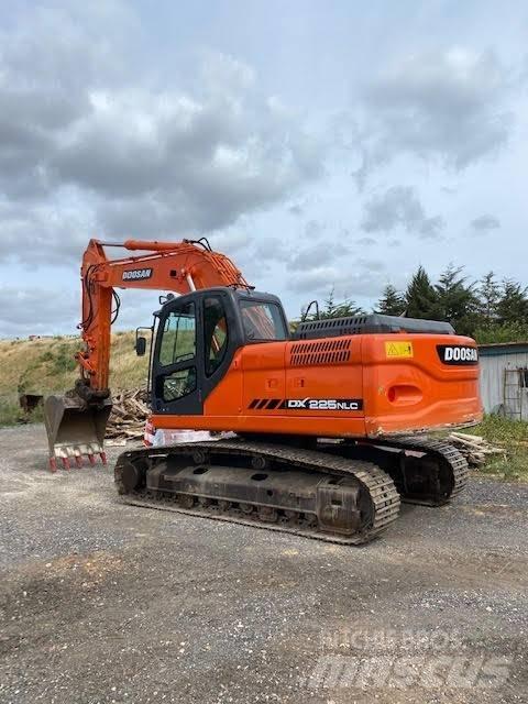 Doosan DX 225 NLC Escavadeiras de esteiras