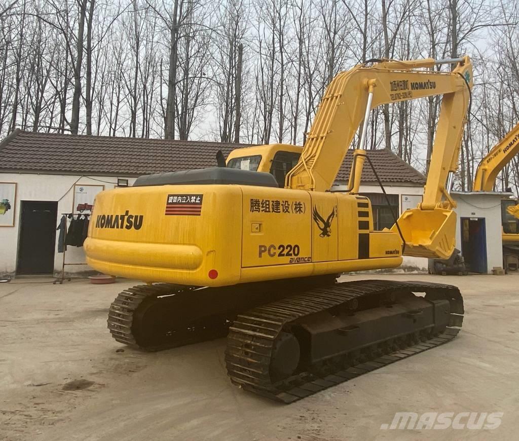 Komatsu PC 220-8 Escavadeiras de esteiras