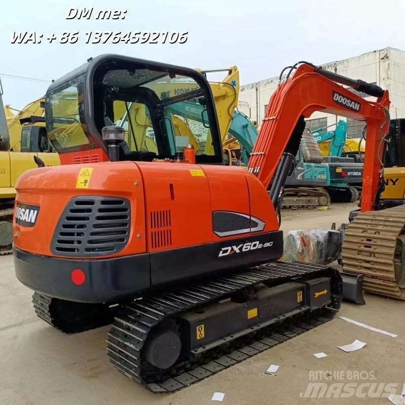 Doosan DX60 Escavadeiras de esteiras