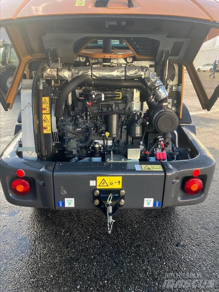 CASE 021F Carregadeiras de rodas