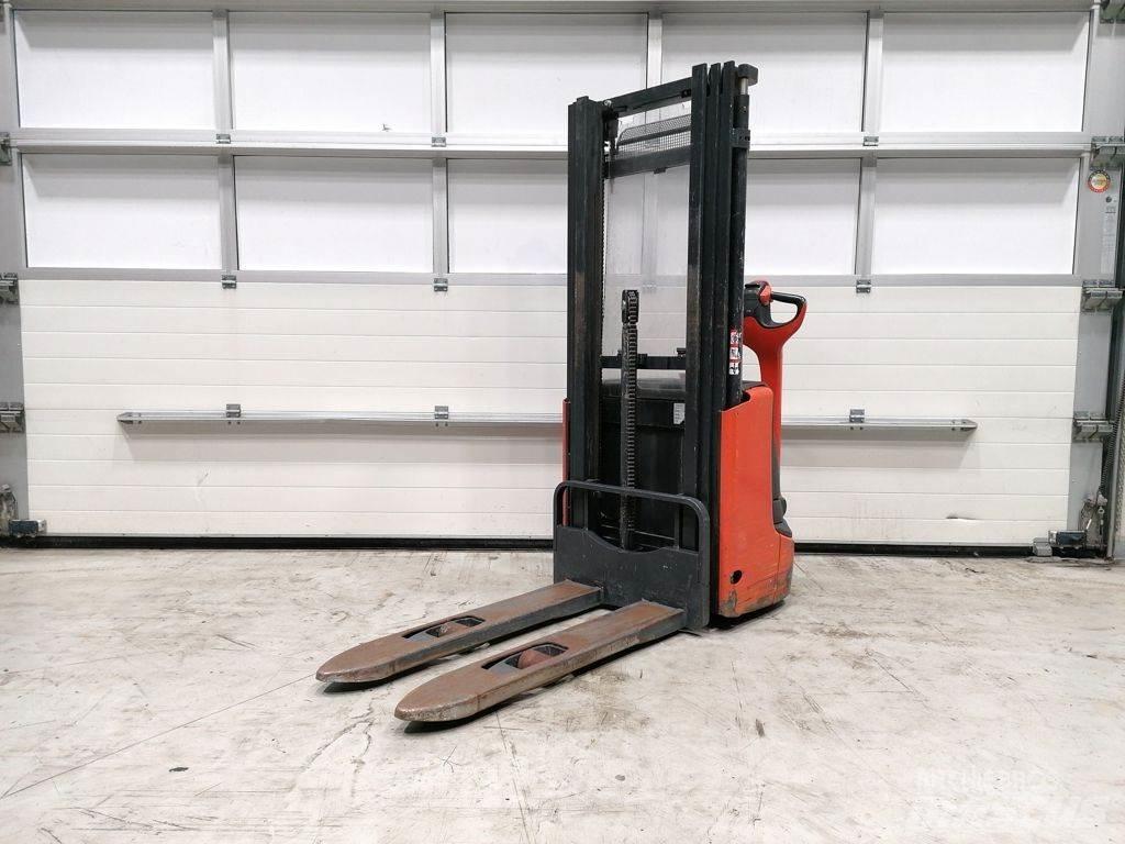 Linde L10 Empilhador para operador externo