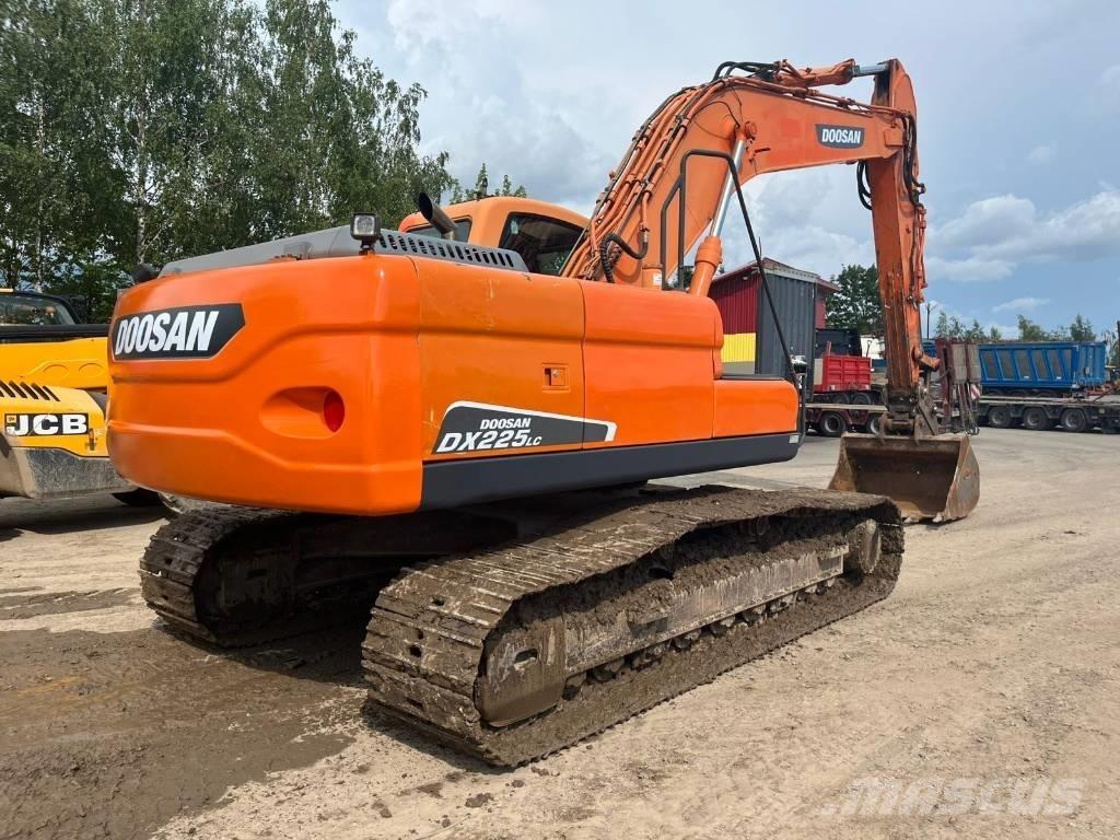 Doosan DX 225 LC Escavadeiras de esteiras