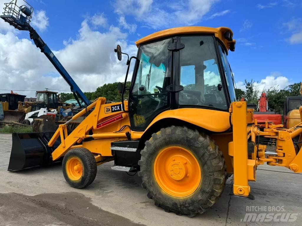JCB 3 CX Retroescavadeiras