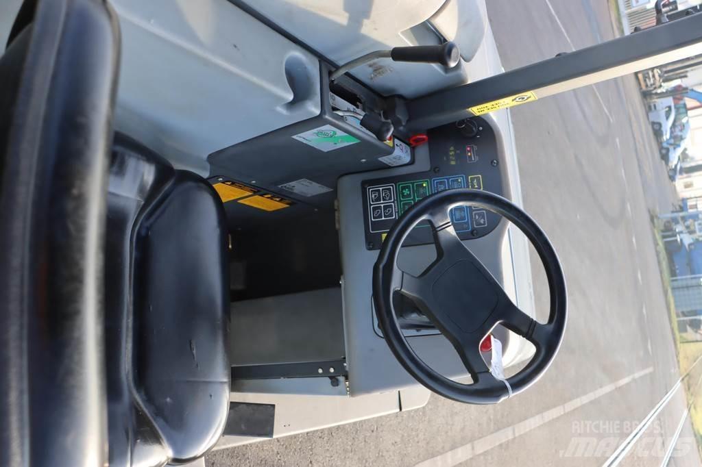 Nilfisk CR1200 Varredoras