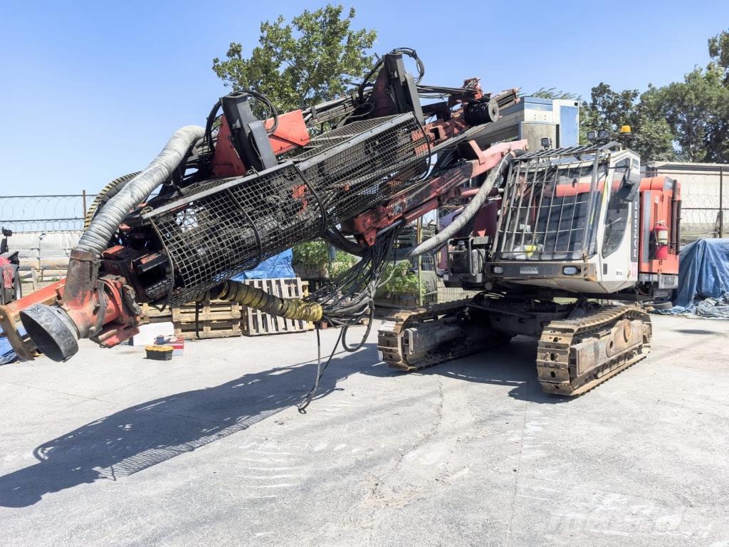 Sandvik DX 800 Perfuradoras de superfície