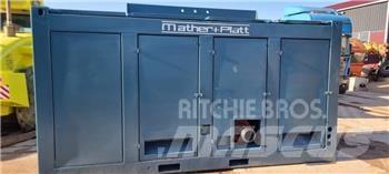  Mather + Platt 200 Bombas de água