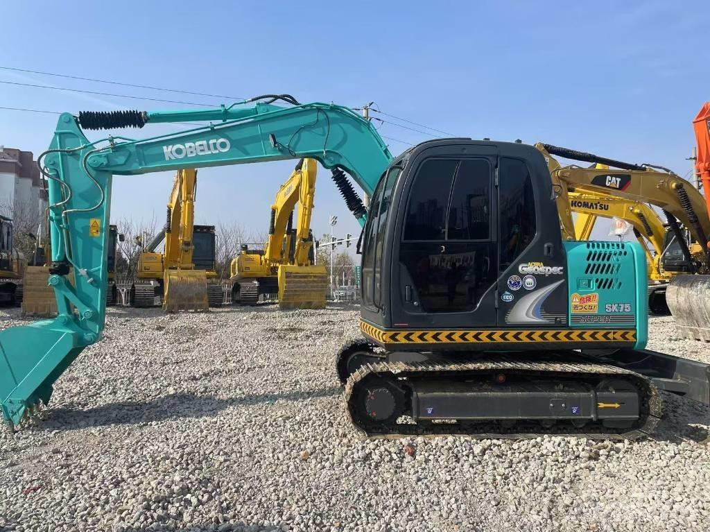 Kobelco SK 75 Escavadeiras de esteiras
