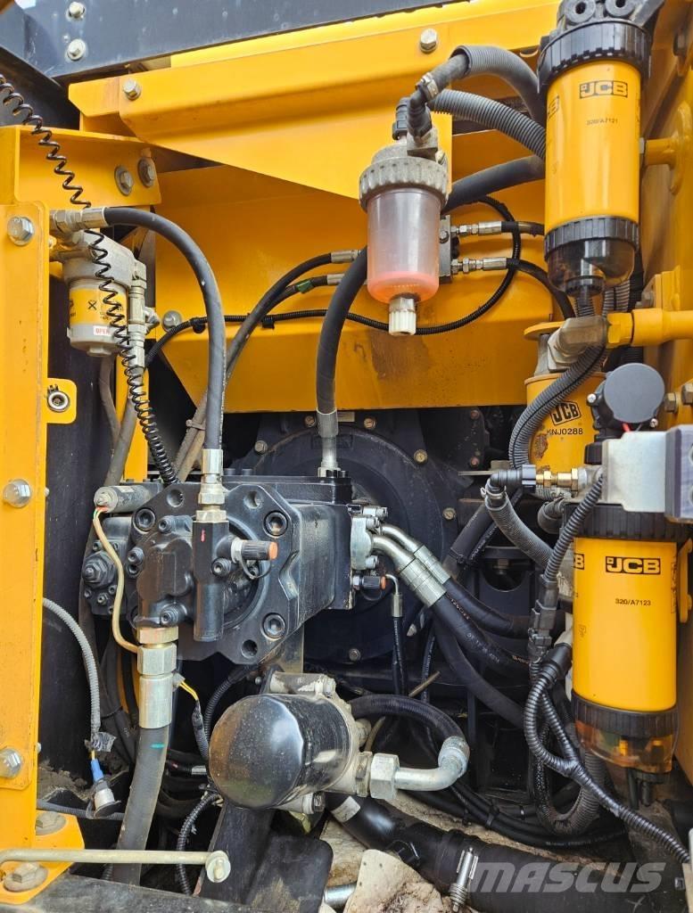 JCB JS 131 LC Escavadeiras de esteiras