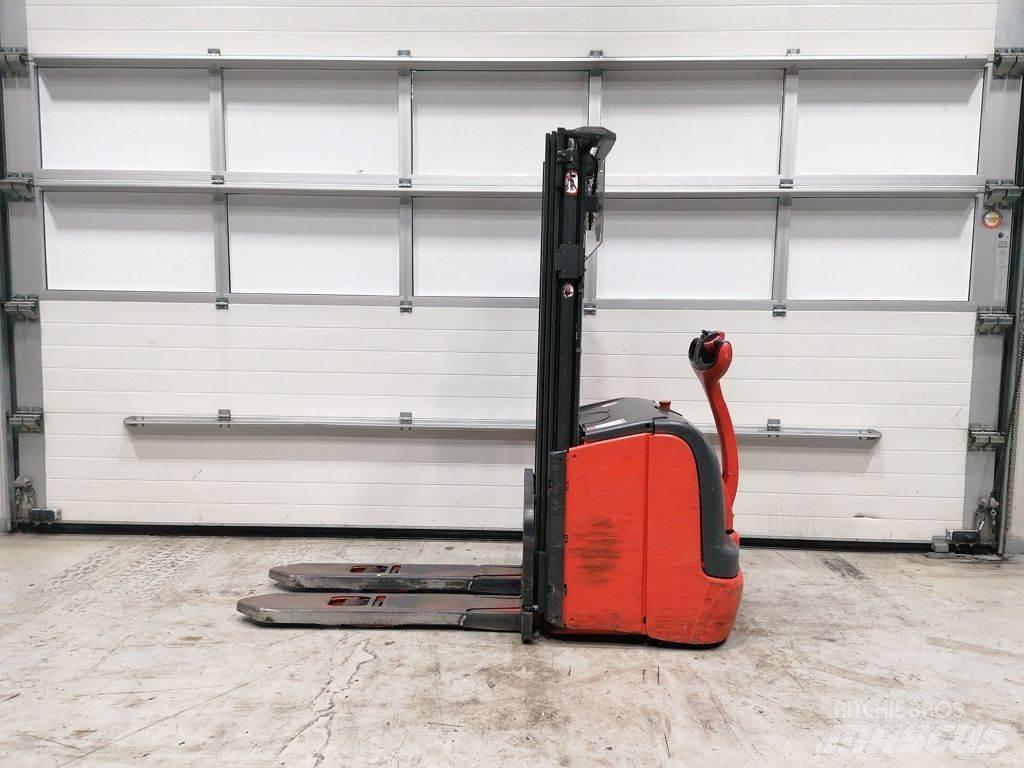 Linde L14 Empilhador para operador externo