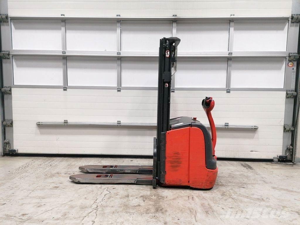 Linde L14 Empilhador para operador externo