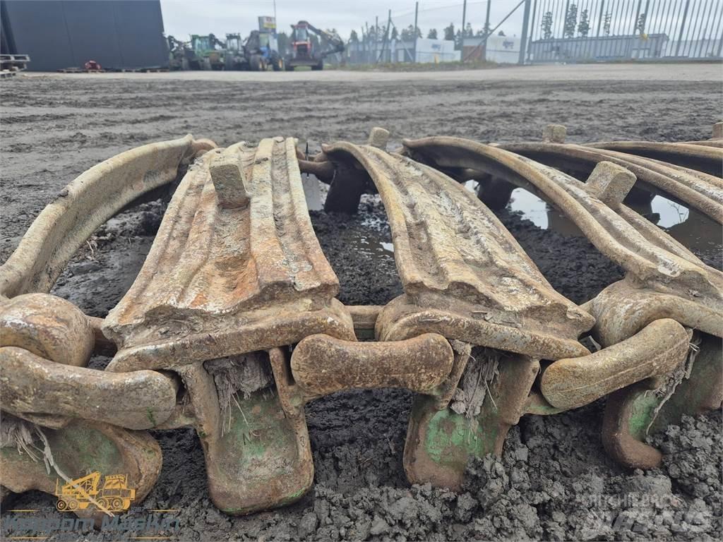 Clark TXL 800x26.5 Chains / Rastos