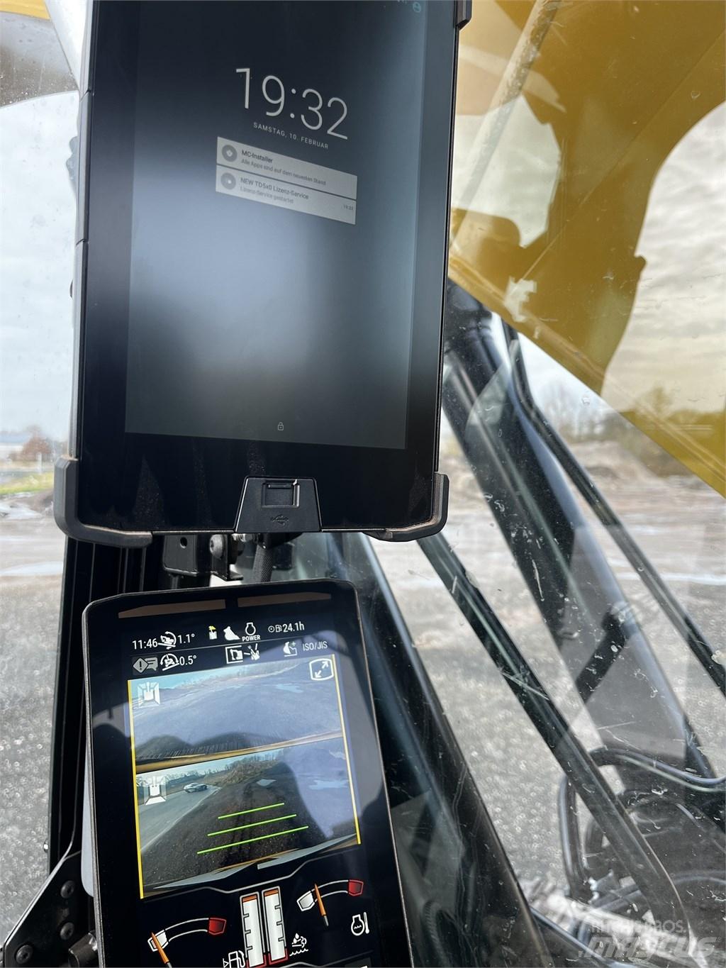CAT 320 Escavadeiras de esteiras