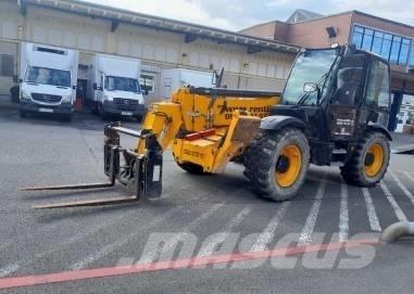 JCB 540-140 Manipulador telescópico