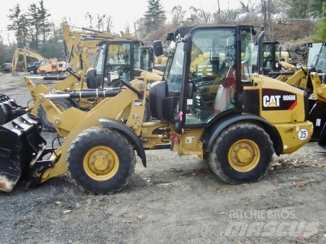 CAT 906 M Carregadeiras de rodas
