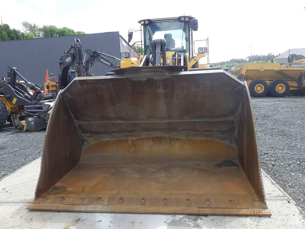 Volvo L 220 H Carregadeiras de rodas