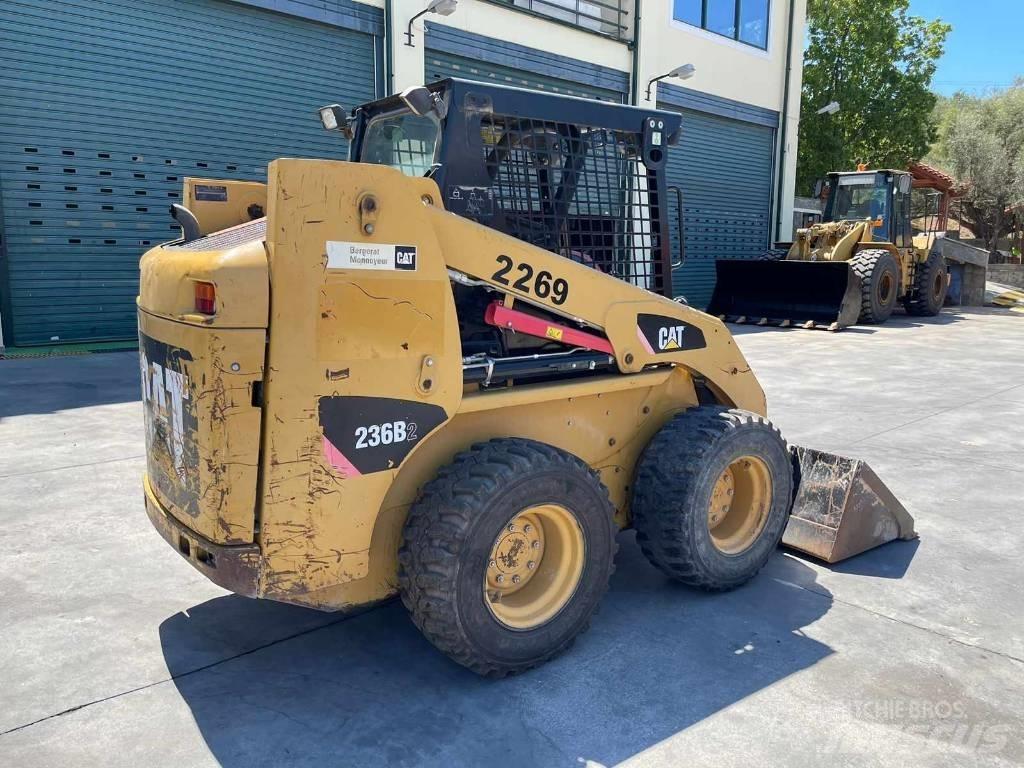 CAT 236 B Minicarregadeiras