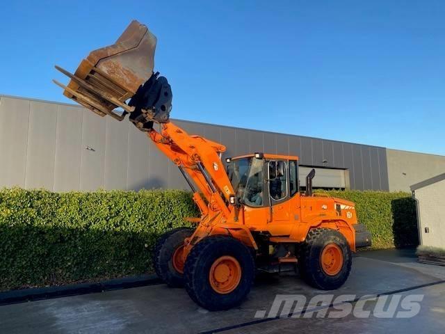 Doosan DL 200 Carregadeiras de rodas