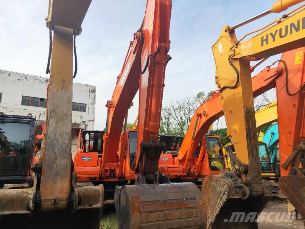 Doosan DH 215-9 Escavadeiras de esteiras