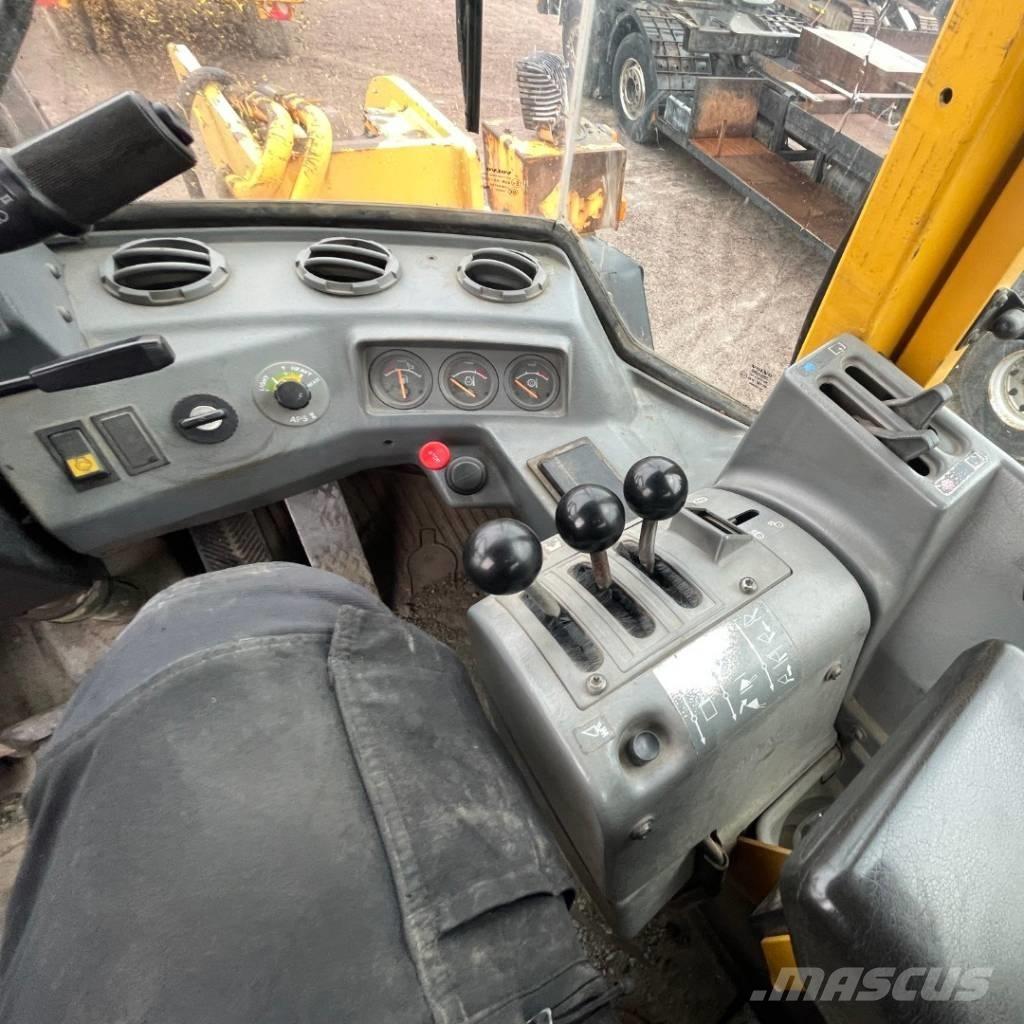 Volvo L 120 C Carregadeiras de rodas