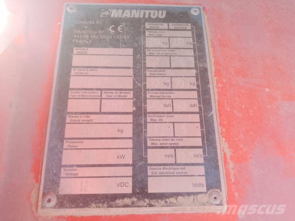 Manitou 200 ATJ Elevadores braços articulados