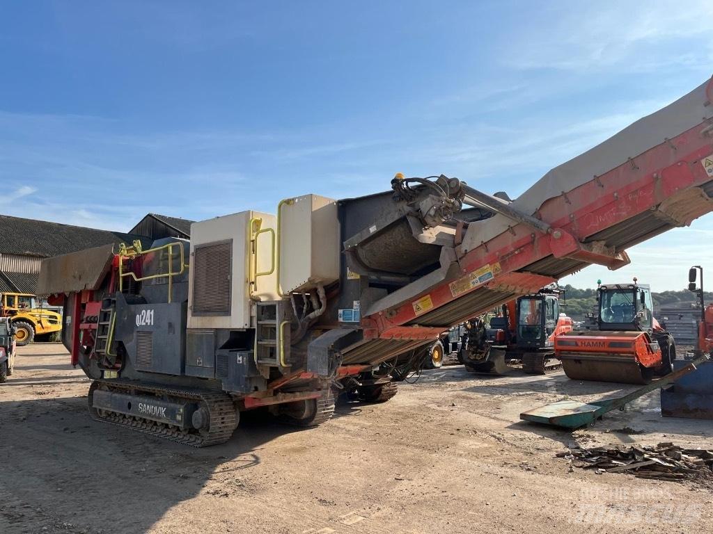 Sandvik QJ 241 Britadores móveis