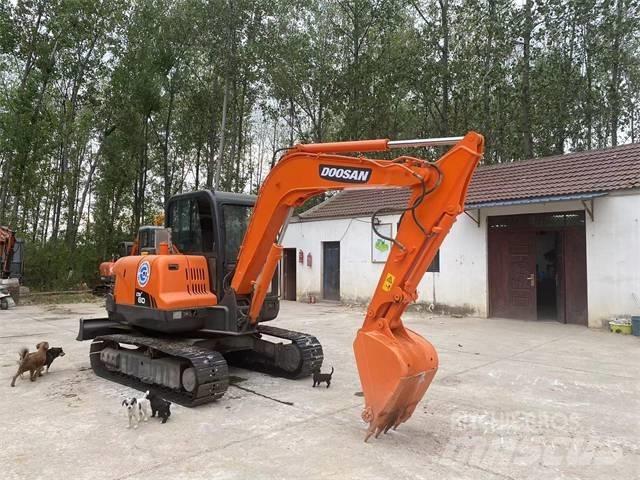 Doosan DX60 Miniescavadeiras
