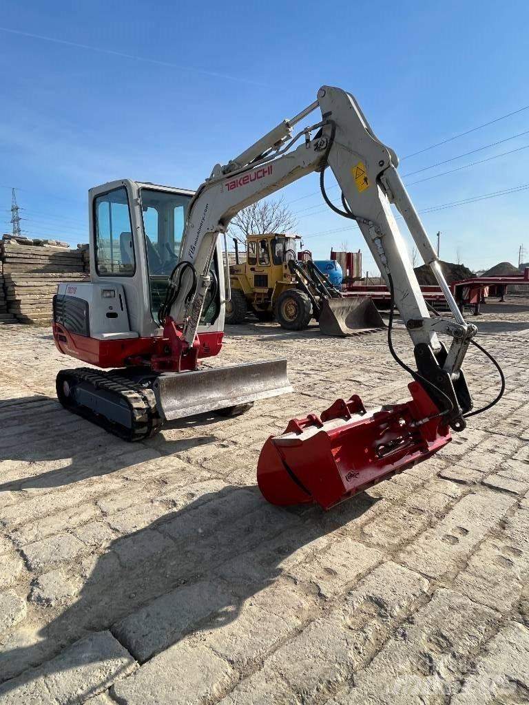 Takeuchi TB228 Miniescavadeiras
