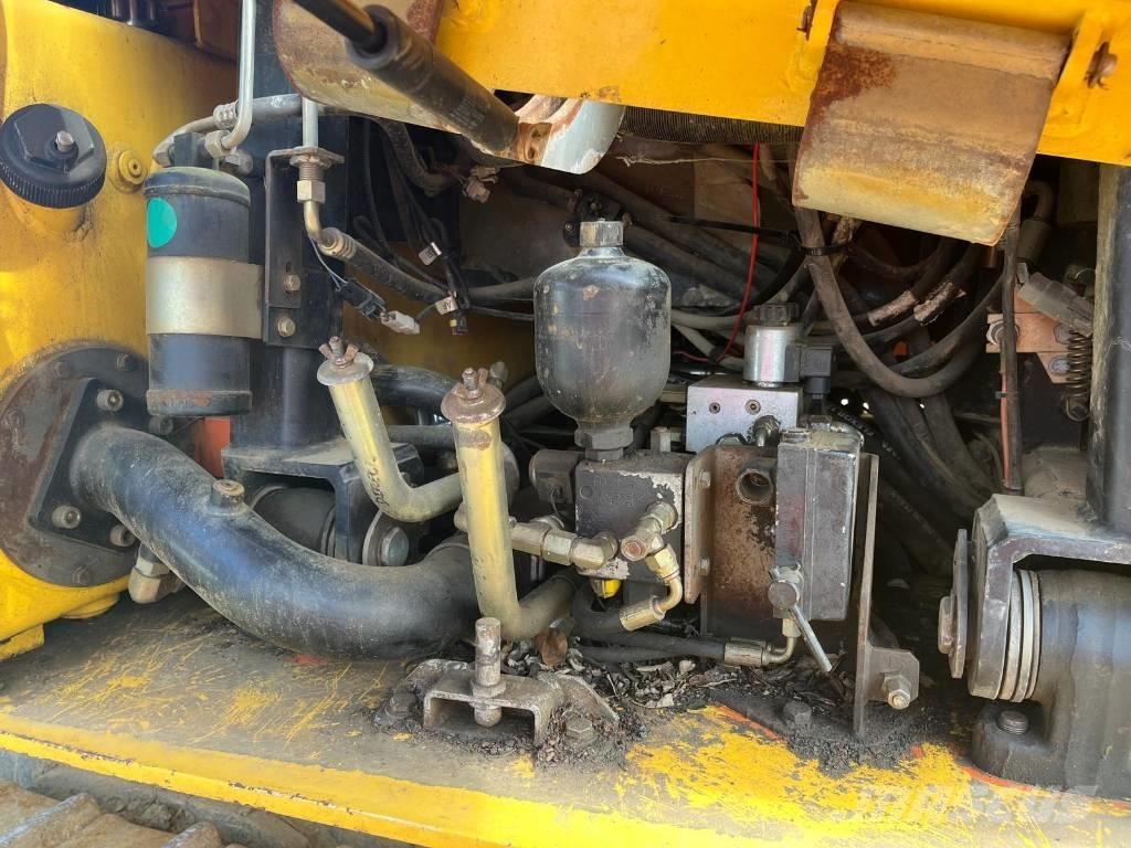 New Holland D180 Dozers - Tratores rastos