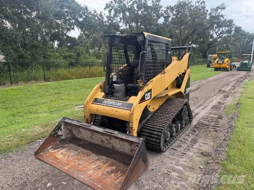 CAT 257B Minicarregadeiras