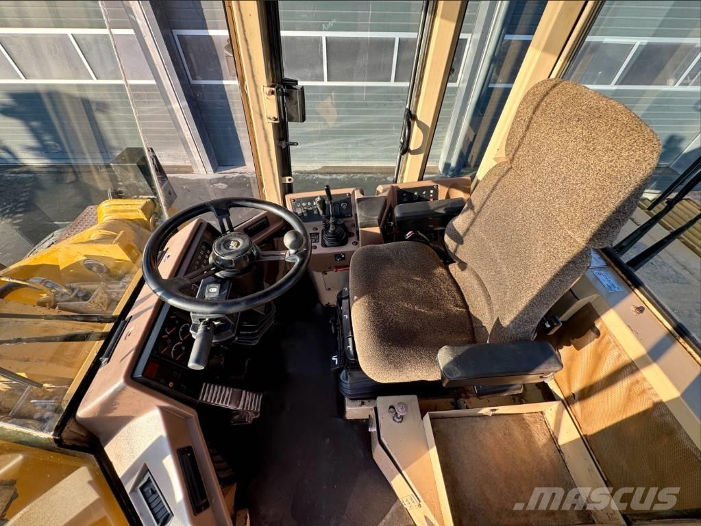 CAT 966 F II Carregadeiras de rodas