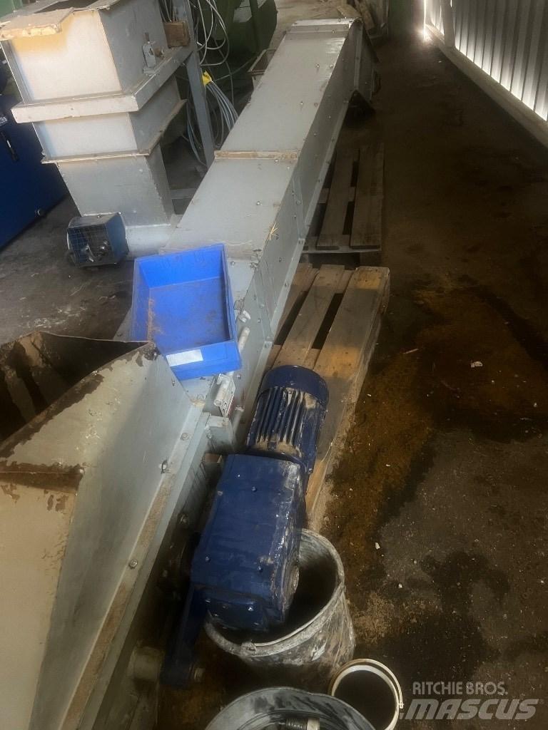 Lindner VEGA 1500 Trituradoras de lixo
