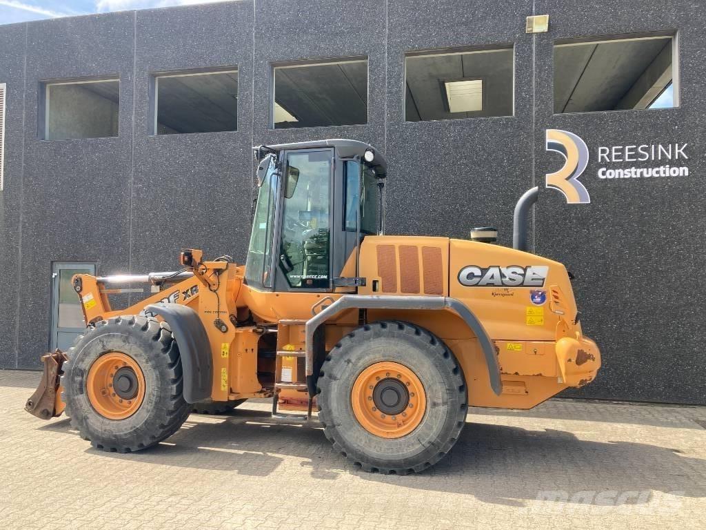 CASE 621 F XR Carregadeiras de rodas