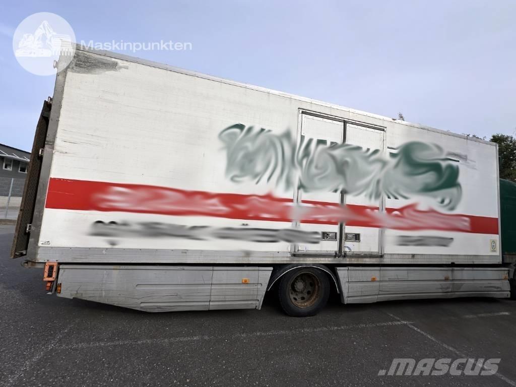 Volvo FM 9 300 Caminhões de caixa fechada