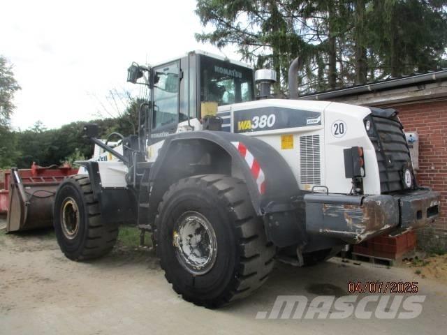 Komatsu WA 380 Carregadeiras de rodas