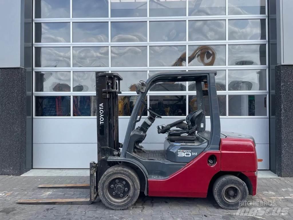 Toyota 02-8DF30 Empilhadores - Outros