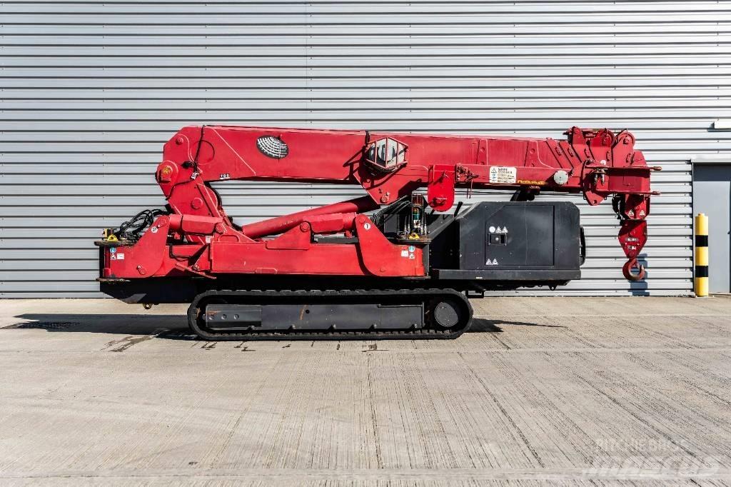 Unic URW-706 Mini gruas