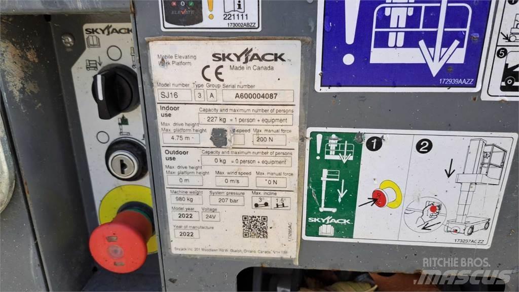 SkyJack SJ16 Outros elevadores e plataformas