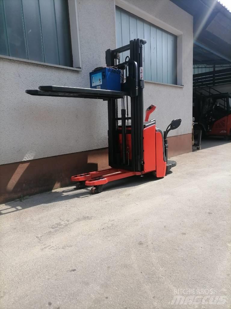 Linde L16i-AP-372 Porta-paletes com plataforma