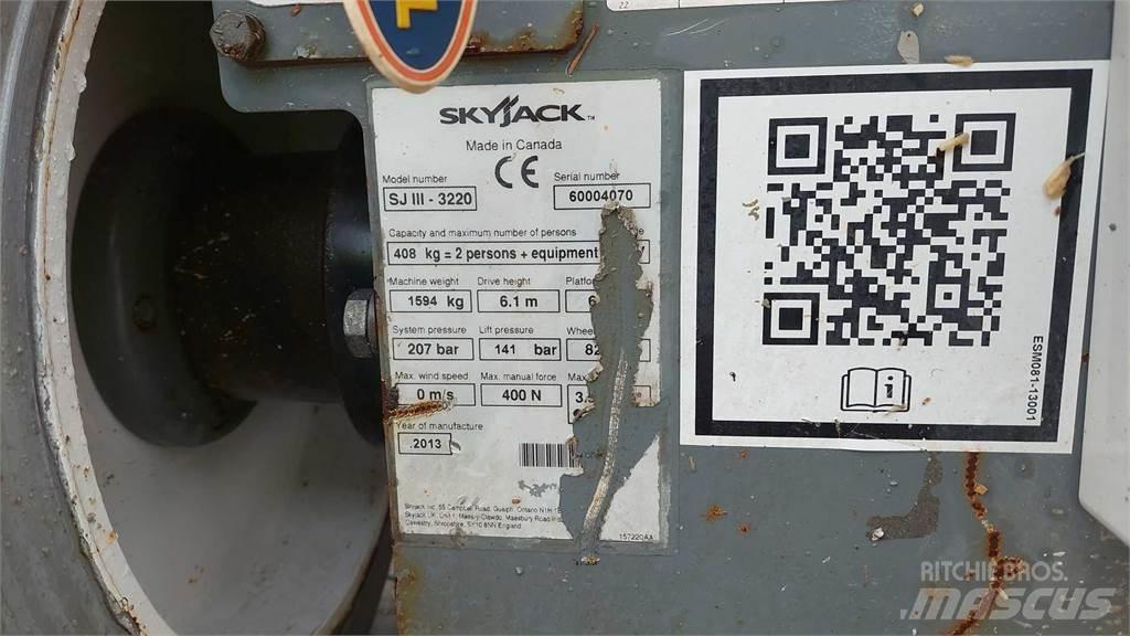 SkyJack SJIII3220 Elevadores de tesoura