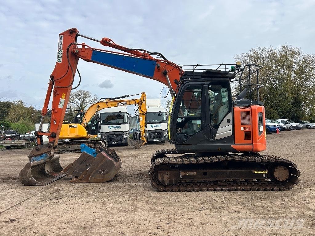 Hitachi ZX 135 US-6 Escavadeiras de esteiras