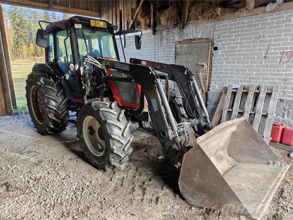 Valtra A95N Tratores Agrícolas usados