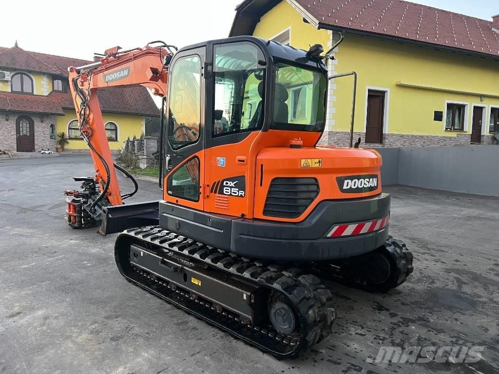 Doosan DX85R-3 Escavadoras Midi 7t - 12t