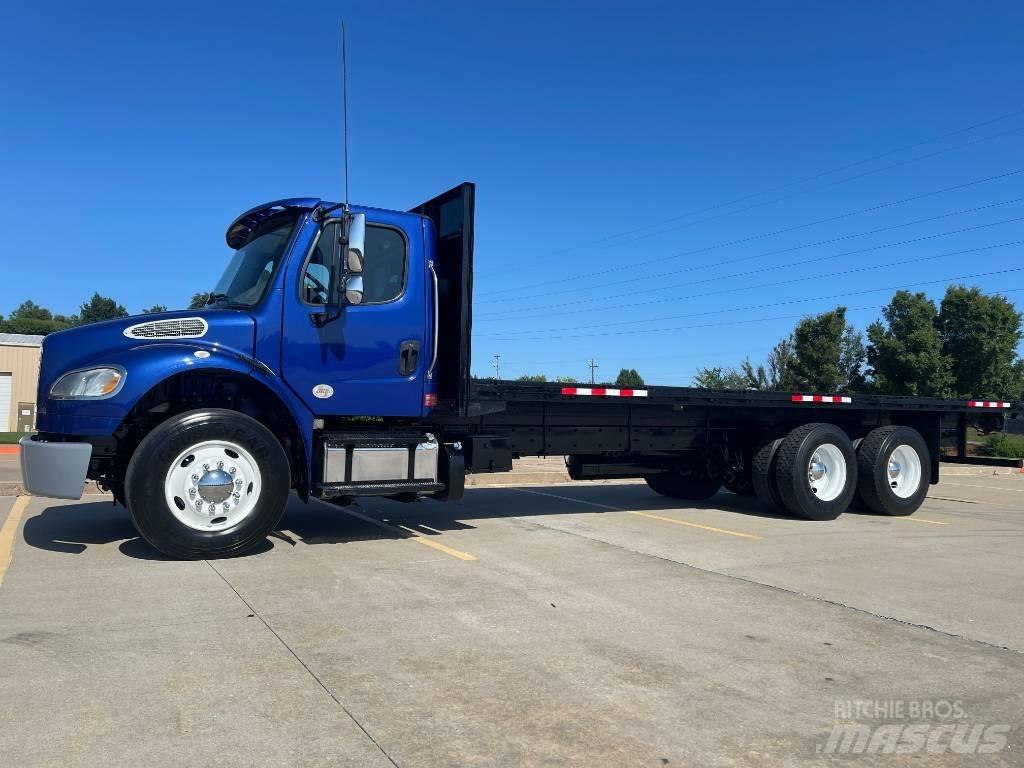 Freightliner M 106 Camiões estrado/caixa aberta