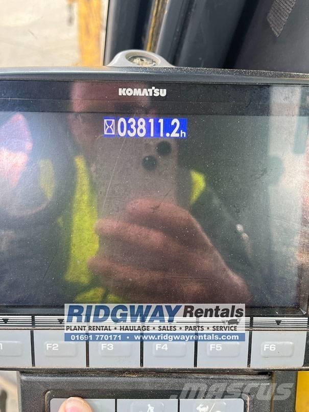 Komatsu PW 160-11 Escavadoras de rodas