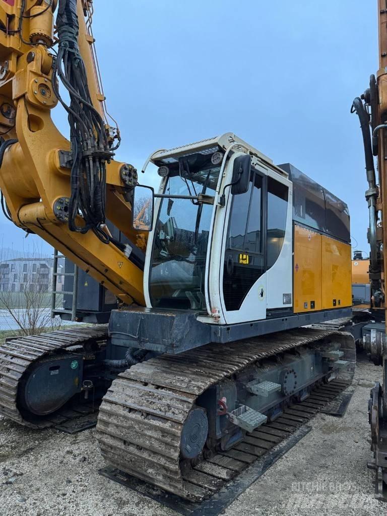 Bauer RTG RG 19 T Bate-estacas vibratório