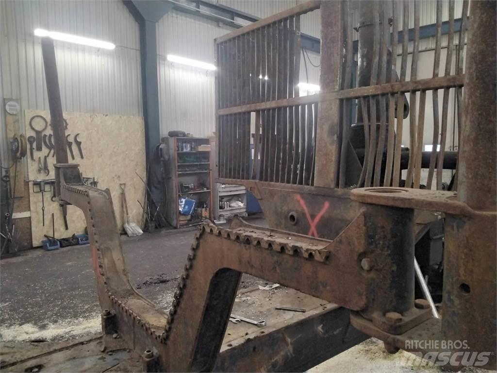 Valmet 890 Outros componentes