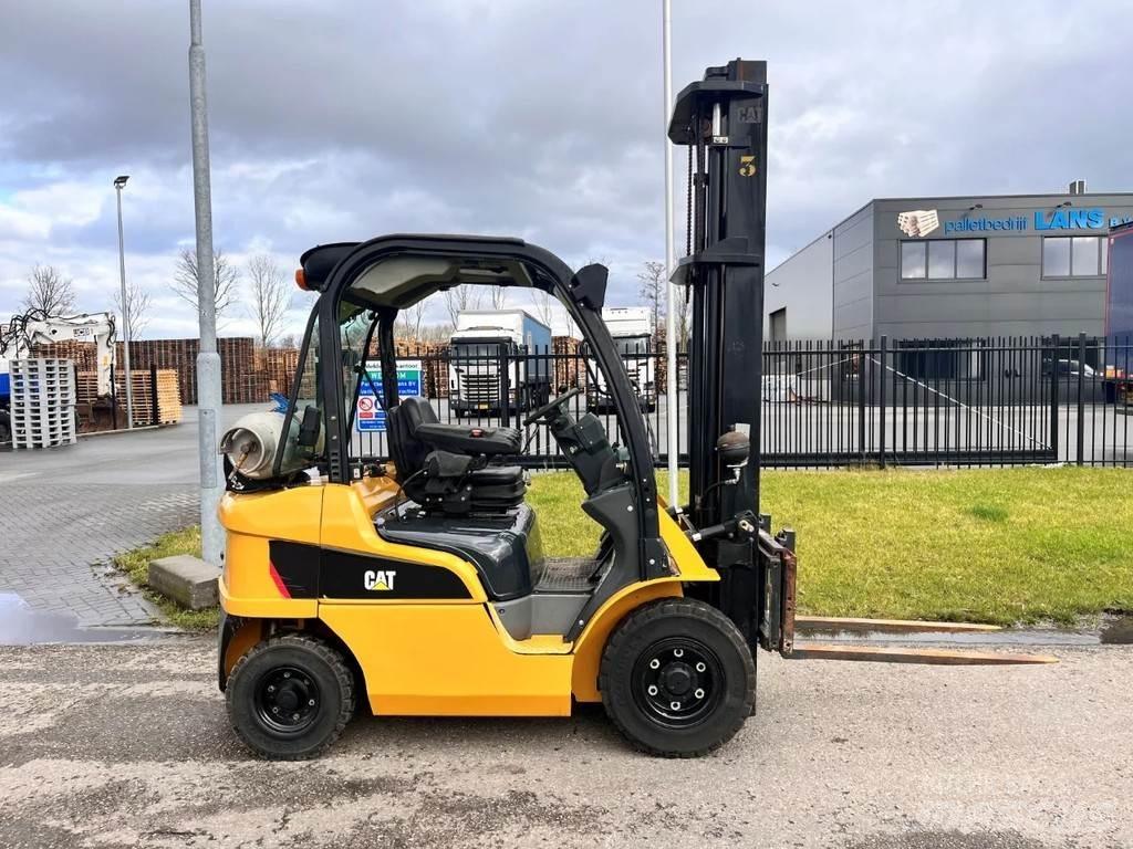 CAT GP25N Empilhadores a gás