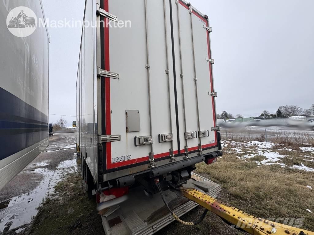 Scania R 124 Caminhões de caixa fechada